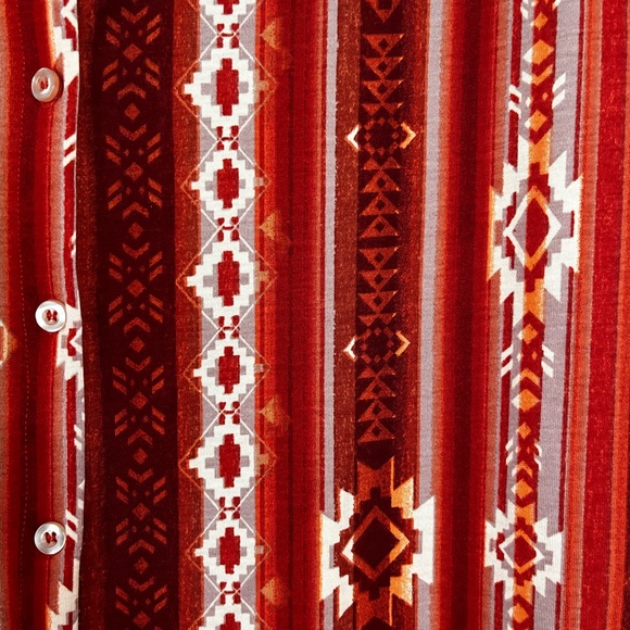 NWT LuLaRoe Charlie Button Down Women's Top Size Medium - Picture 4 of 6